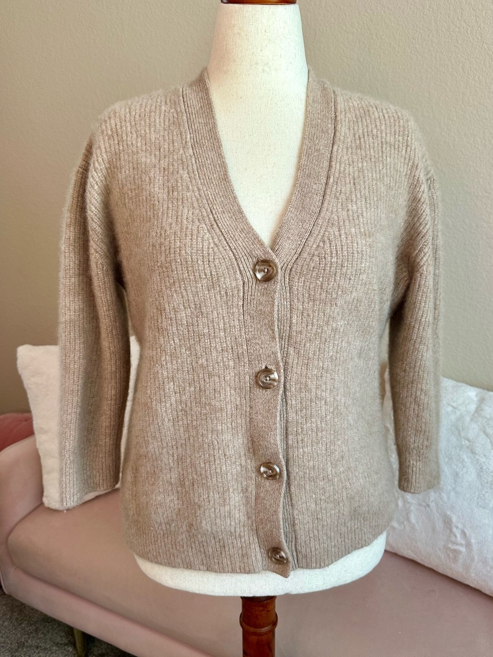 QUINCE 100% Cashmere Fisherman Boxy Cropped Cardigan Sweater oatmeal Women Sz M